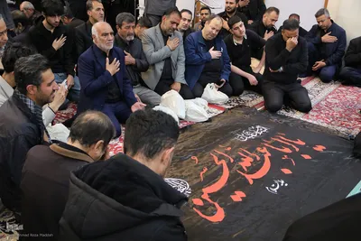 آیین وداع و تشییع پیکر مطهر ٨ شهید جنگ رمضان در شیراز