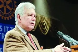 যুক্তরাষ্ট্রে মুসলিম চিকিৎসককে সম্মাননা