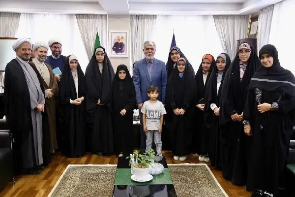 خانواده شهید عضو کانون‌های مساجد اردبیل تجلیل شد