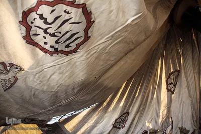 آيين سنتي سياه پوشان و برپايي خيمه عزاداري در آستانه ماه محرم - سمنان
