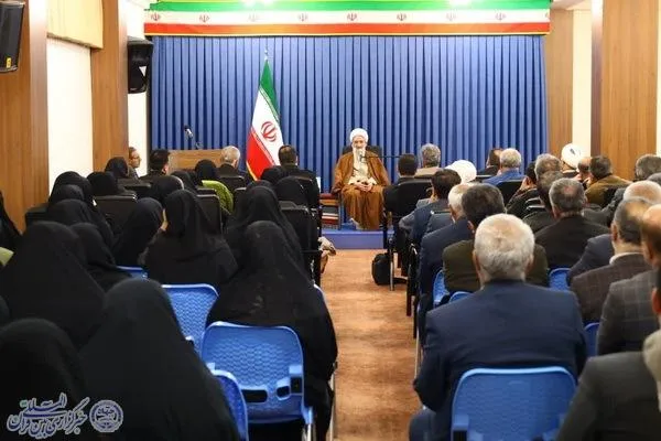 فرهنگیان وظیفه جهاد تبیین در انتخابات را دارند