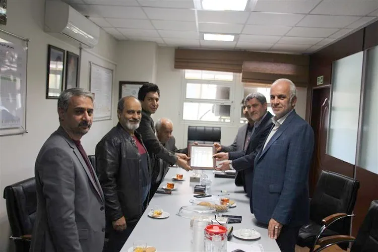 نیكوكاران عرصه سلامت در شیراز تجلیل شدند