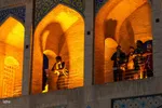 نورافشانی آسمان اصفهان در شب ۲۲ بهمن