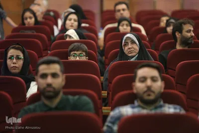 جشن خانوادگی نور امید و ایمان در فرهنگسرای بهمن برگزار شد