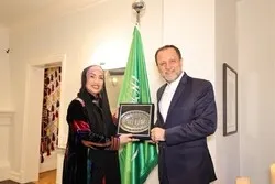 L'ambassadeur d'Iran en Norvège partage l'Iftar avec son homologue saoudienne