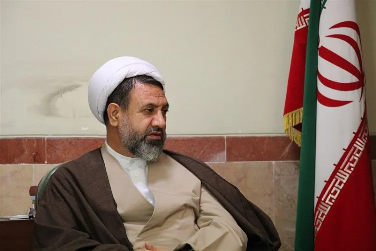 مساجد پر رونق و جوان‌گرا داشته باشیم