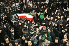 «مراسم وداع» مردم با رئیس جمهور در مصلی