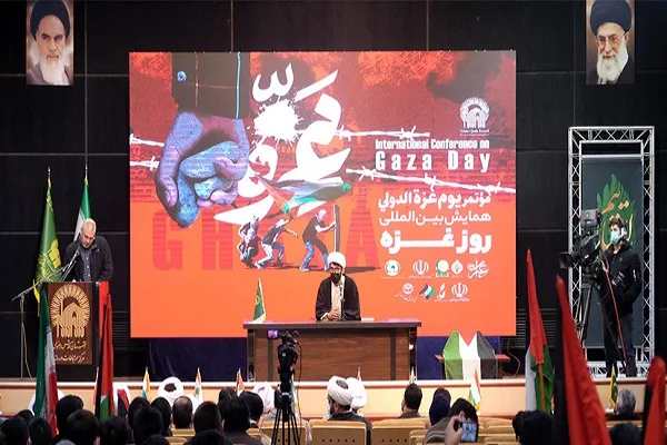 من حرم الإمام الرضا (ع) في مشهد.. رسالة تجديد الدعم للشعب الفلسطيني