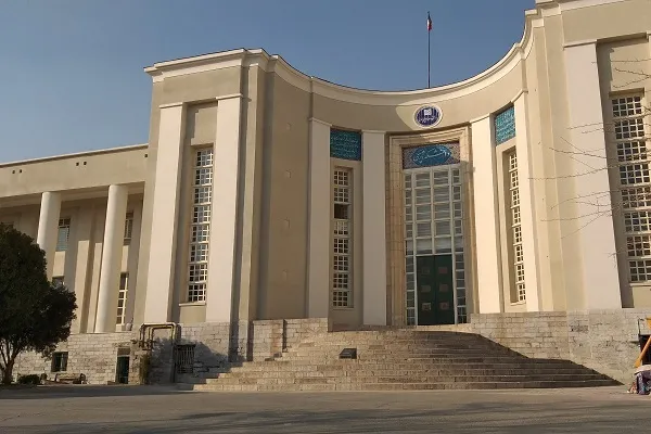 1500 طالب من 51 بلداً يدرسون بجامعة طهران للعلوم الطبية