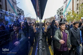 راهپیمایی دانشجویان دانشگاه های تهران در پی شهادت سردار قاسم سلیمانی