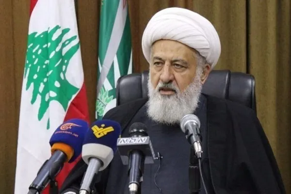 Senior Lebanese Cleric Congratulates Ayatollah Khamenei on Islamic Revolution Anniversary