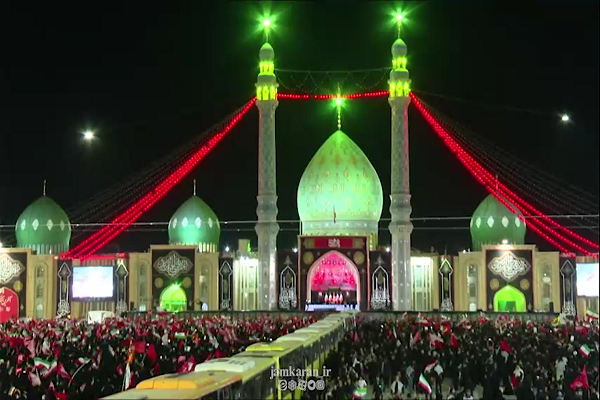 People from across Iran Convene in Jamkaran Mosque to Bid Farewell to Martyred Leader