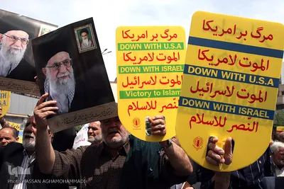 راهپیمایی نمازگزاران تهرانی در حمایت از بیانیه شورای عالی امنیت ملی
