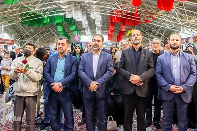 مراسم تحویل سال نو درگلستان شهدای اصفهان
