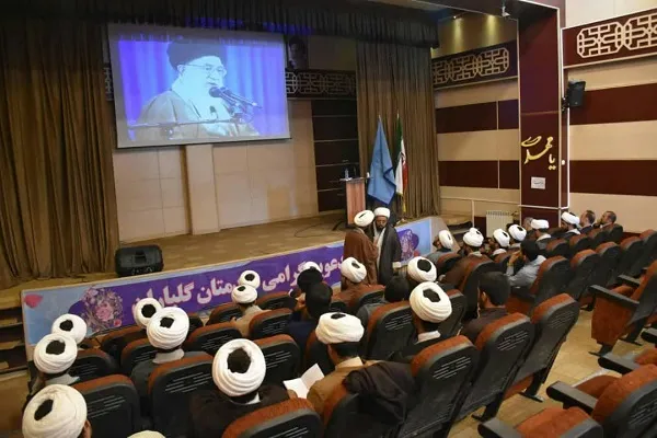 امروز وظیفه روحانیون پرداختن به واقعیت‌ها است