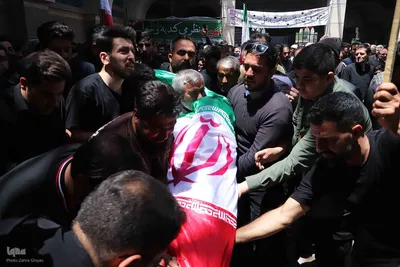 تشییع پیکر دو شهید قرآن آموز در تبریز