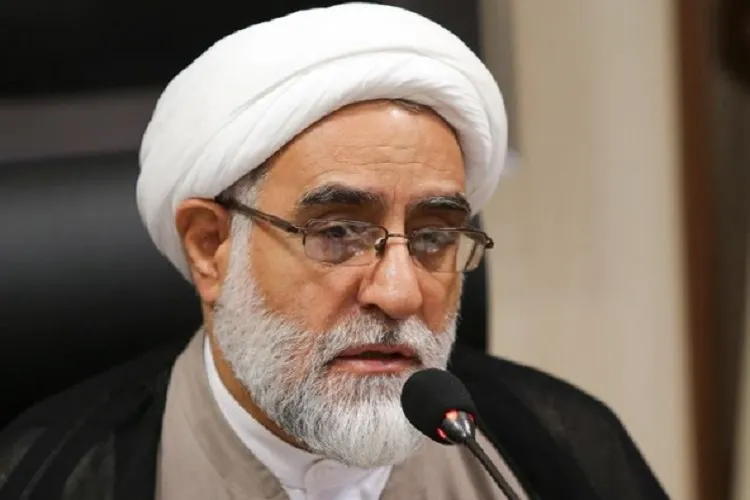 چگونه حق قرآن را ادا کنیم؟