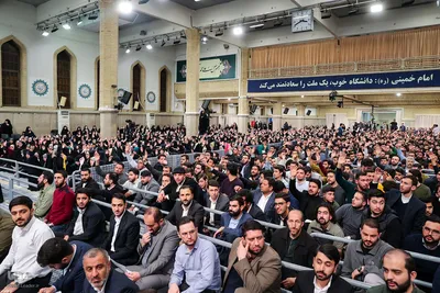 دیدار هزاران نفر از دانشجویان سراسر کشور با رهبر معظم انقلاب