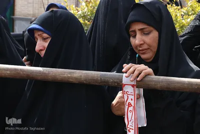 تدفین پیکر پاک و مطهر یک تن از شهدای گمنام دفاع مقدس در حوزه علمیه معیر