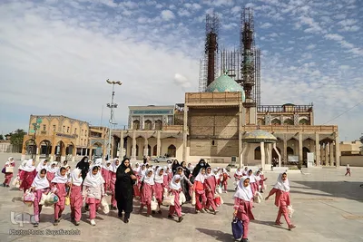 جشن تکلیف دختران دانش‌آموز در اهواز