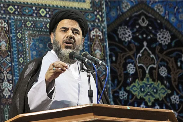 رموز حج و ثروتمندانی که فقط 2 تکه حوله در بیابان دارند