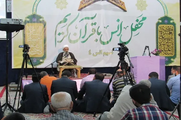 محفل انس قرآن در حسینه قتلگاه بهشهر