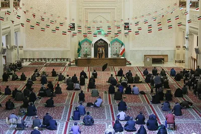 برگزاری مراسم بزرگداشت پیروزی انقلاب اسلامی در حرم مطهر
