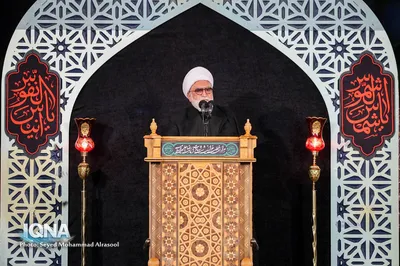 آیین خطبه‌خوانی شب شهادت امام رضا(ع) در حرم مطهر رضوی
