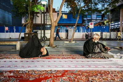 سفره افطاری ساده در بازار پانزده خرداد