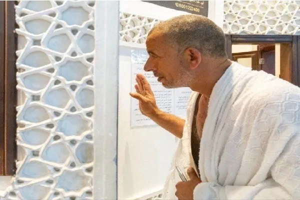 پاسخ به سؤالات شرعی 5 میلیون زائر در مسجدالحرام