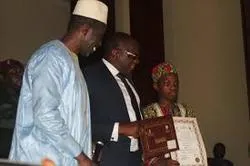 Concours coranique koweïtien: le lauréat guinéen reçoit 30 millions au président