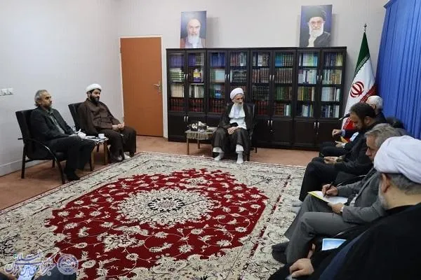 نشست اعضای ستاد برگزاری همایش ملی بزرگداشت علامه حسن زاده آملی