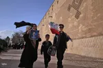 اجتماع بیعت شیرازی ها با سومین رهبر انقلاب