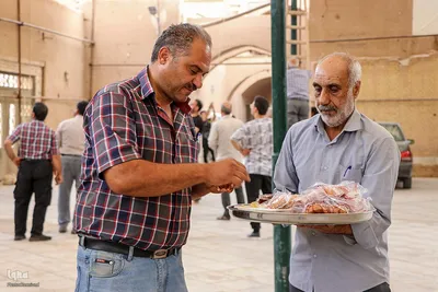 آیین سنتی پوش کشی در خانه امام حسینی یزد‎