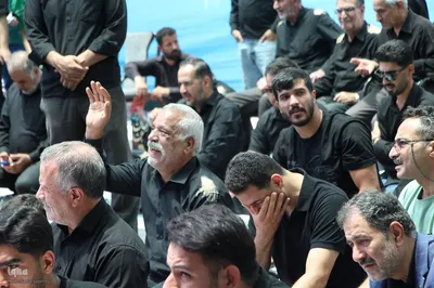 نماز ظهر عاشورا در ملایر