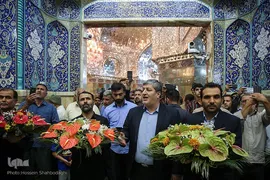 گل آرایی ضریح حضرت معصومه در آستانه سالروز ورود بانوی کرامت