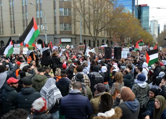 İsrail'in Filistin'e yaptığı saldırılar Avustralya'da protesto edildi