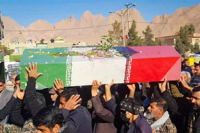 تشییع پیکر شهید گمنام دفاع مقدس در انارک