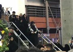 La présentatrice de Press TV, arrive en Iran après sa détention aux États-Unis