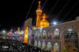 حرم مطهر رضوی در شب میلاد حضرت رضا(ع)