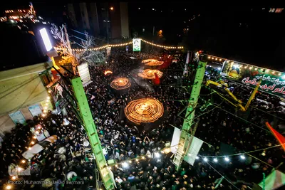 آیین مشعل گردانی عراقی ها در شب عاشورای حسینی