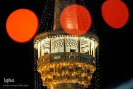 حرم مطهر رضوی در شب میلاد حضرت رضا(ع)