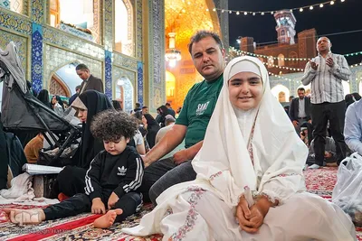 حرم مطهر رضوی در شب میلاد حضرت رضا(ع)