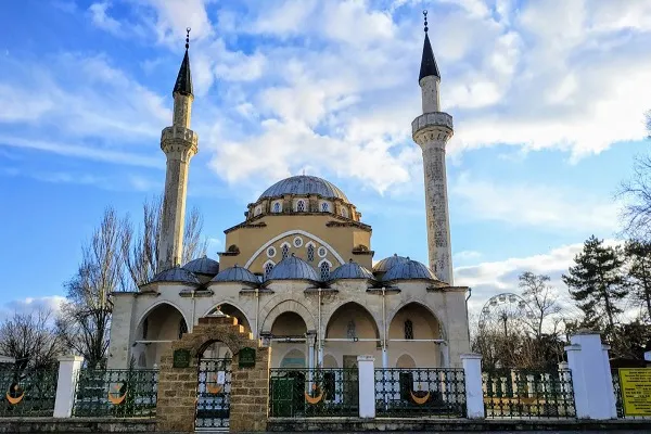 Мечети Крыма открылись для верующих