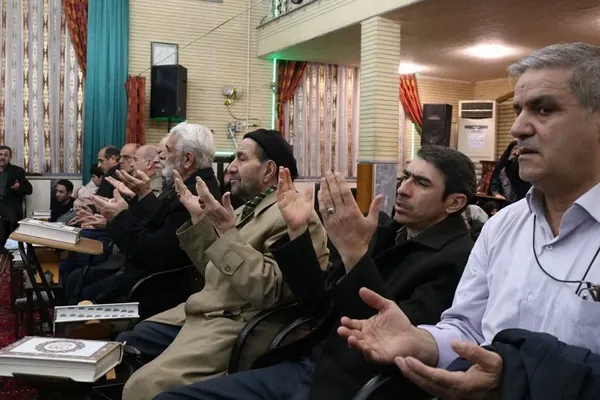 ترتیل‌خوانی قرآن در مسجد امام‌زاده تبریز