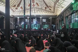 عزاداری چهارمین روزمحرم در تکیه سادات اخوی