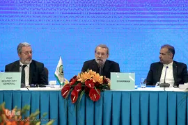 علی لاریجانی رییس مجلس شورای اسلامی در نشست اضطراری کمیته فلسطین اتحادیه بین‌المجالس کشورهای اسلامی