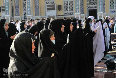 اقامه نماز عید فطر در امامزاده جعفر(ع) یزد