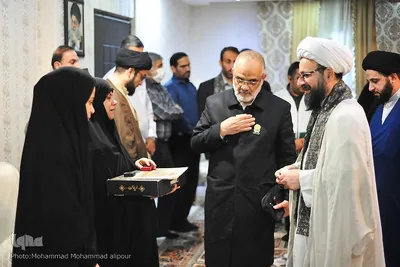 دیدار خدام رضوی با خانواده شهید مدافع حرم حسونی‌زاده