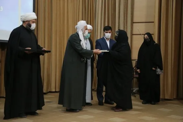 دیدار رئیس سازمان تبلیغات با خانواده شهید سعیدزاده